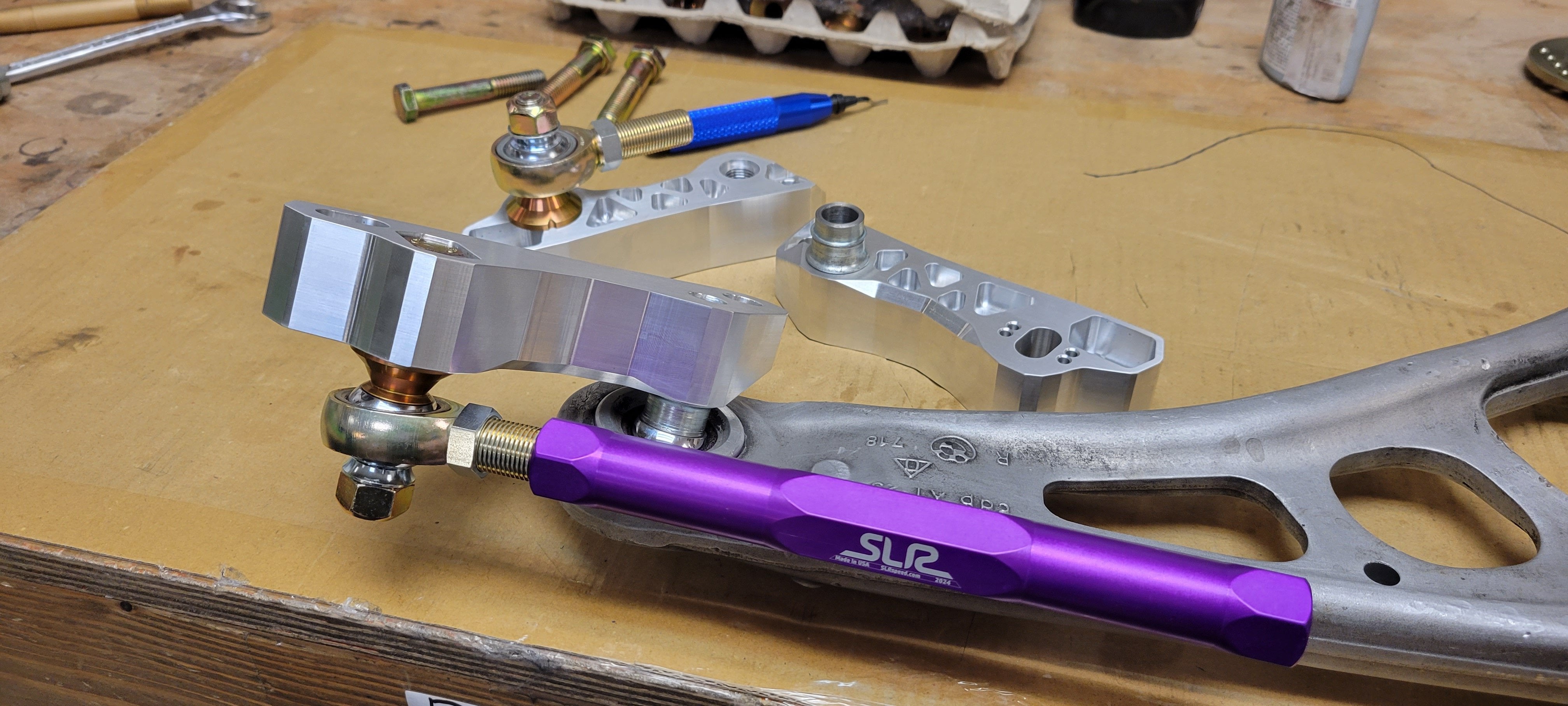 BMW High Trail Knuckle Conversion Set – Piston Twistin